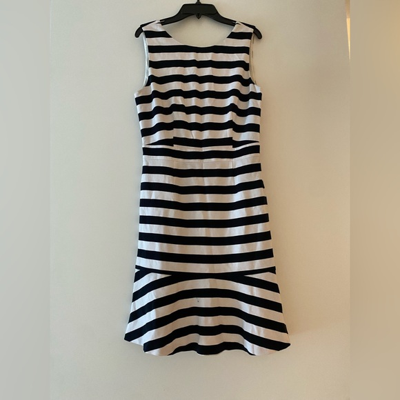 Banana Republic Dresses & Skirts - Banana Republic Navy & White Striped Fitted Dress